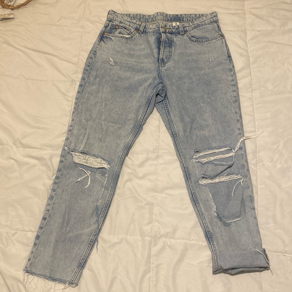 &Denim brand boyfriend jeans. US size 6. Worn twice. Mint condition!